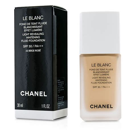 chanel le blanc fluid foundation review